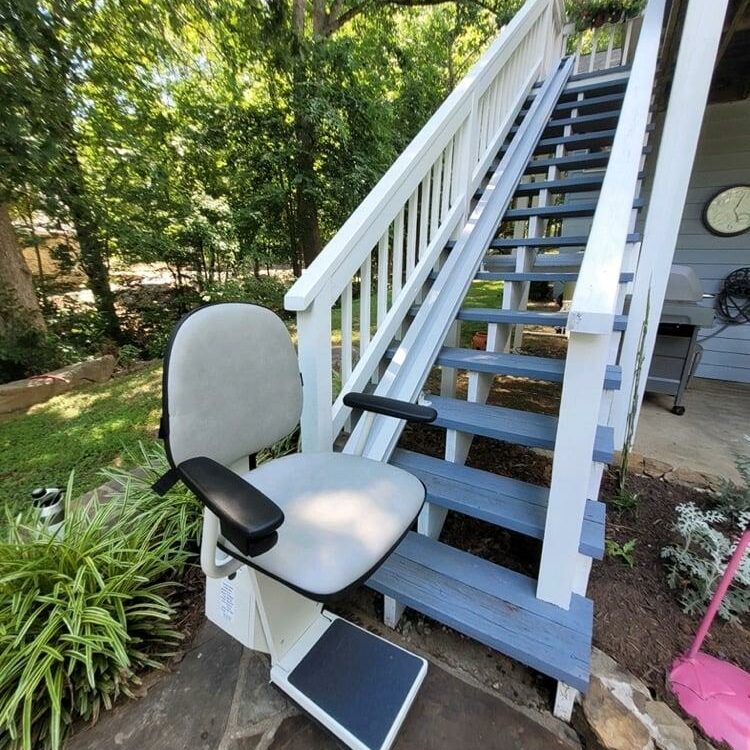 Exterior Stair Chair Lift Solutions - Quincy IL